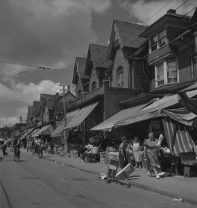 Street view of Kensington Market, Toronto - Baldwin St. at Kensington Ave. taken between 1939 & 1951